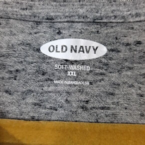 Mens small graphic T shirt NWT - Picture 4 of 9